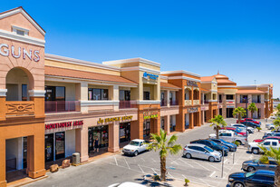 Craig & Tenaya Shopping Center Mixed Use - Station d’essence