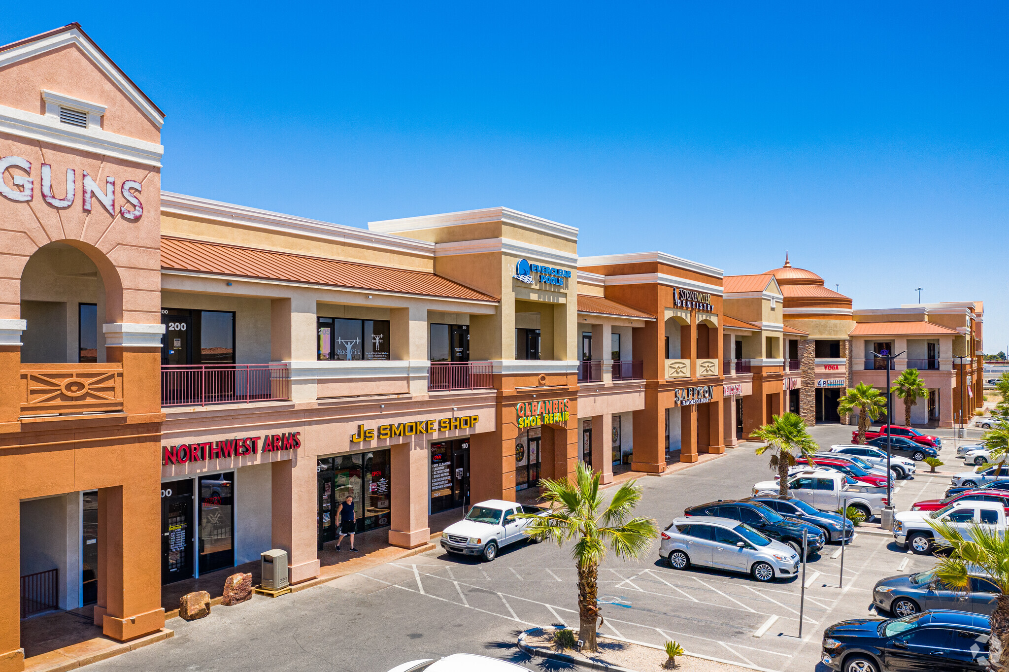 4430-4450 N Tenaya Way, Las Vegas, NV for lease Primary Photo- Image 1 of 4