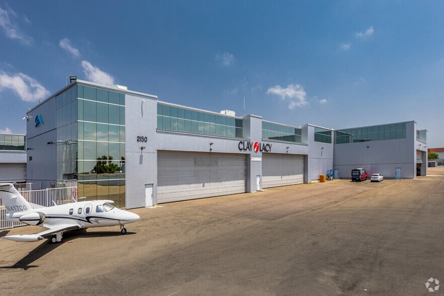 2150 Palomar Airport Rd, Carlsbad, CA for sale - Building Photo - Image 1 of 4