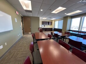 4749 Lincoln Mall Dr, Matteson, IL for lease Building Photo- Image 2 of 4