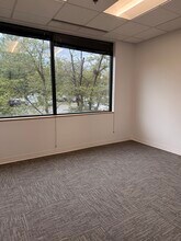 8400 Corporate Dr, Landover, MD for lease Interior Photo- Image 1 of 11