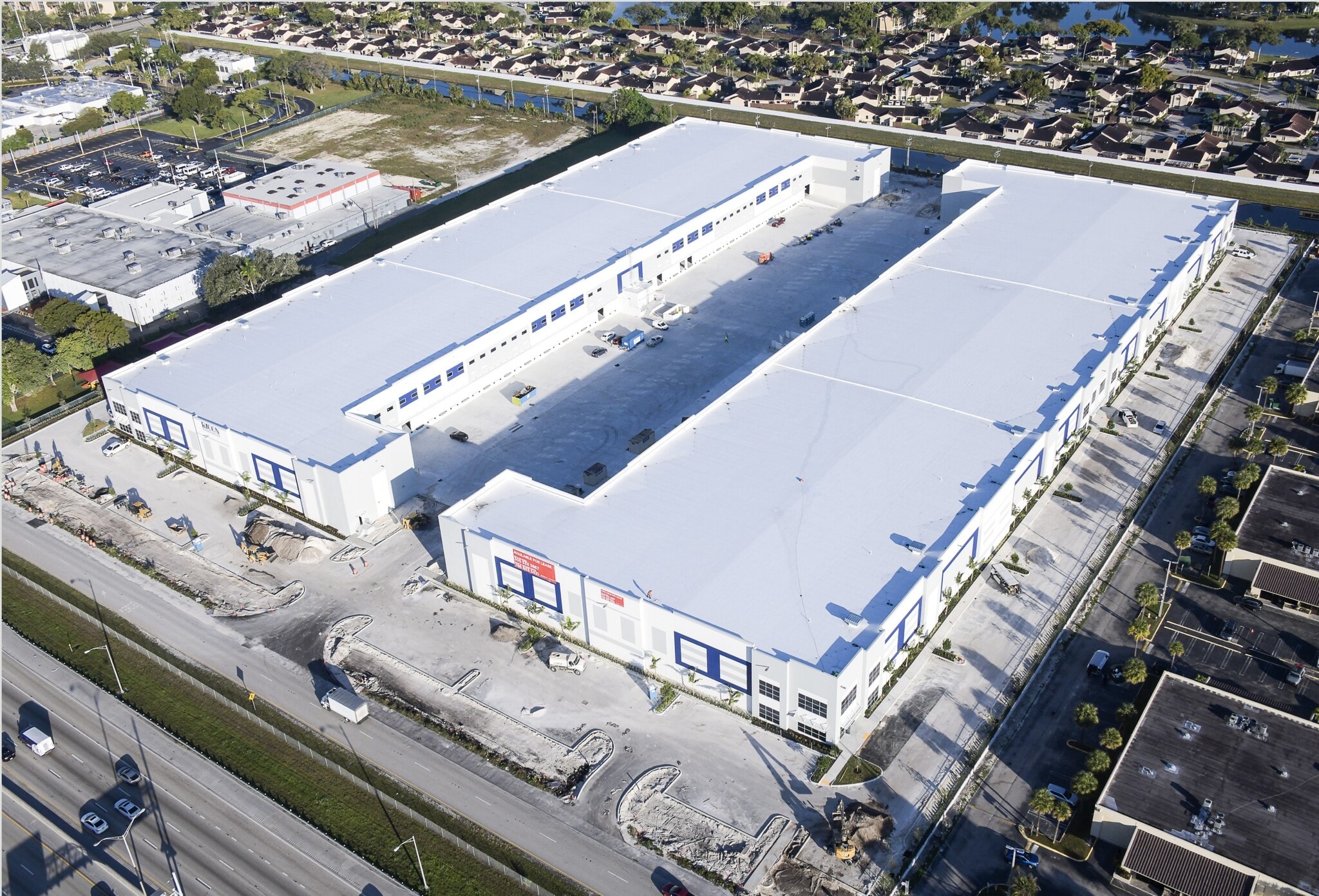 6405 NW 167th ST, Hialeah, FL for lease Building Photo- Image 1 of 10