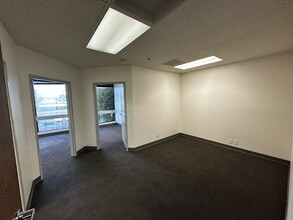 350 S Crenshaw Blvd, Torrance, CA for lease Building Photo- Image 1 of 4