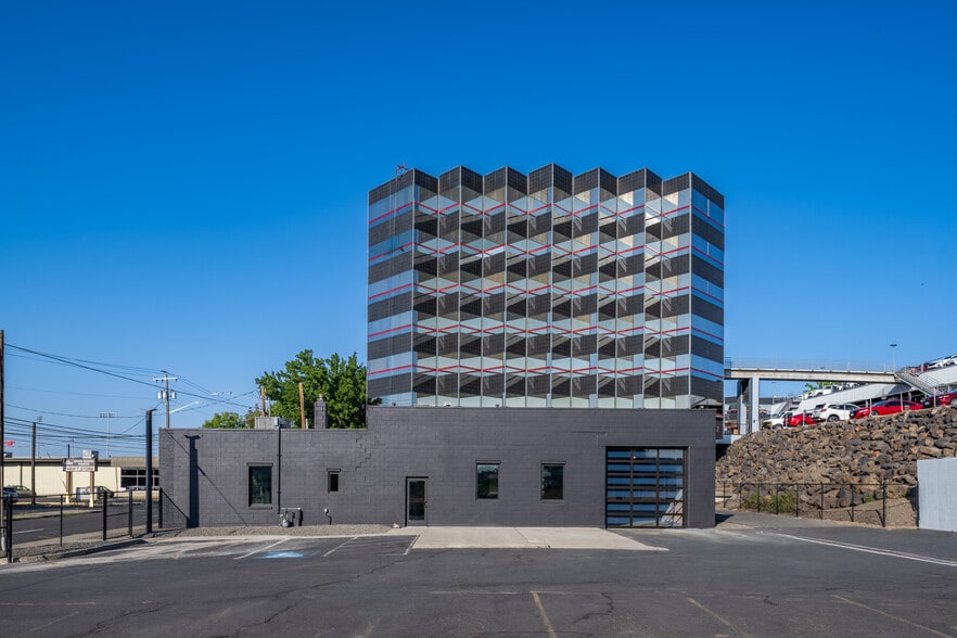 230 W Boone Ave, Spokane, WA for lease - Building Photo - Image 1 of 11