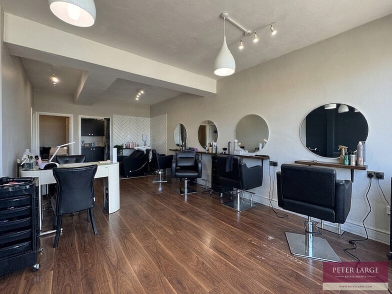 75 Foryd Rd, Rhyl for sale - Building Photo - Image 2 of 10
