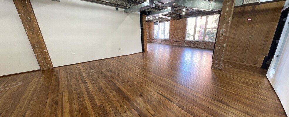 208 N Market St, Dallas, TX à louer - Numérisation 3D de Matterport - Image 3 de 17
