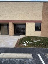 4125 Independence Dr, Schnecksville, PA à louer Photo intérieure- Image 1 de 9