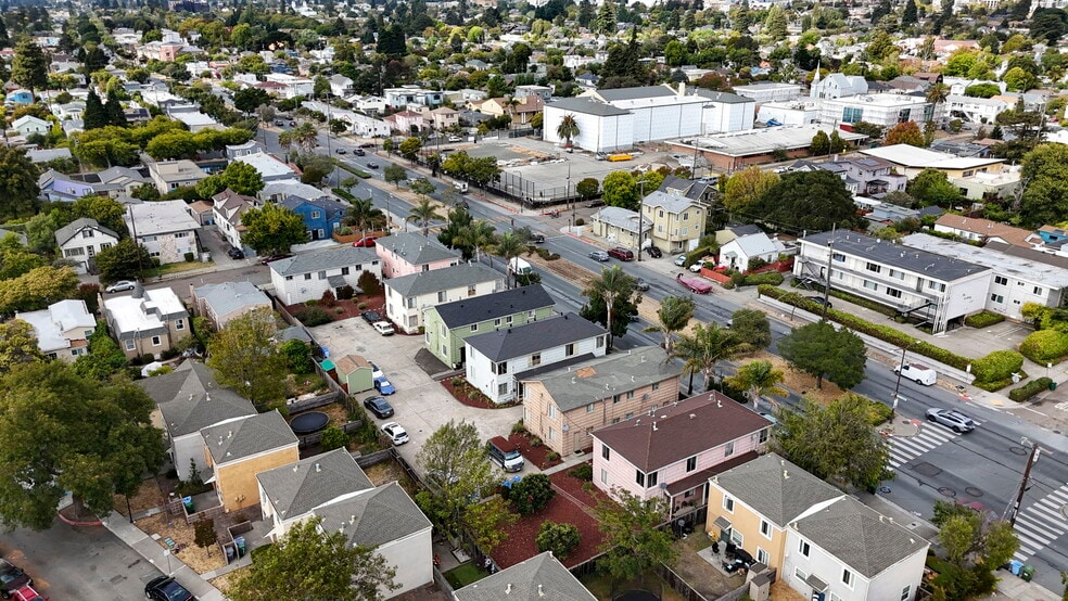 The Wainwright Apartments portfolio of 6 properties for sale on LoopNet.ca - Building Photo - Image 2 of 36