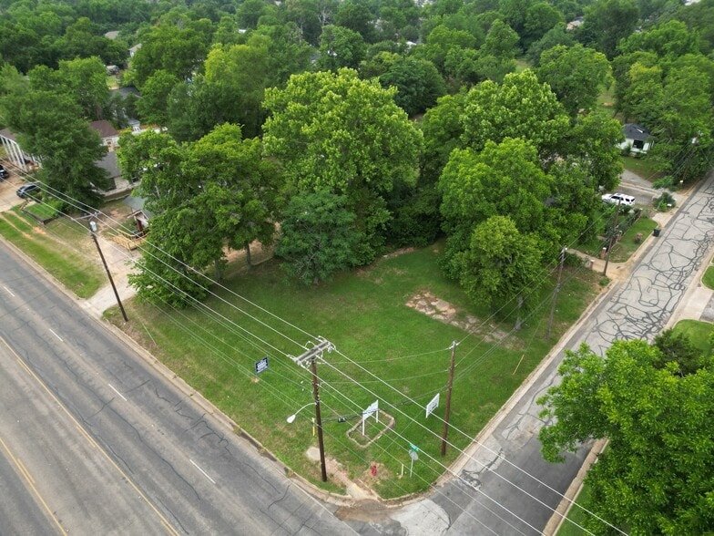 1320 E Front St, Tyler, TX for sale - Primary Photo - Image 1 of 5