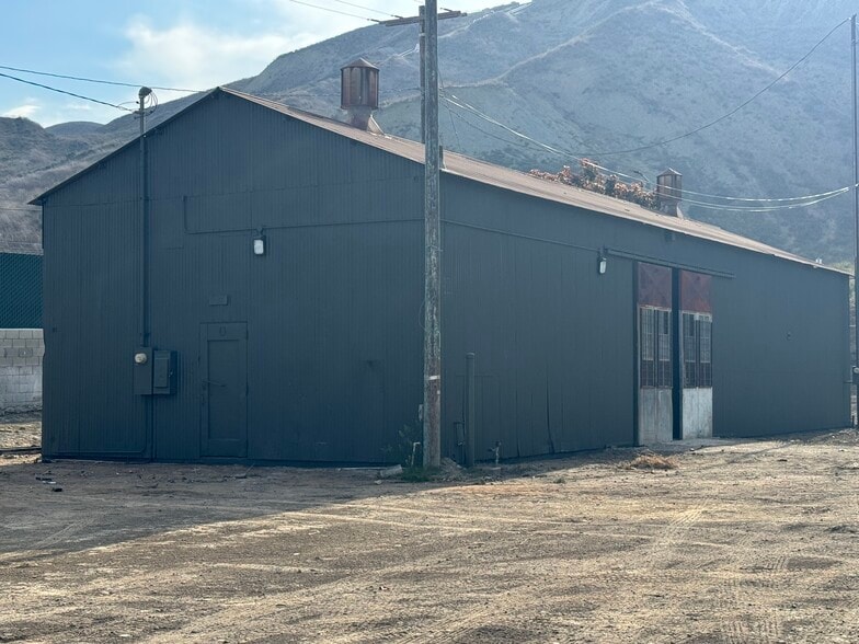 1760 N Ventura Ave, Ventura, CA for lease - Building Photo - Image 1 of 10