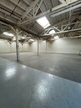 3227 N San Fernando Rd, Los Angeles, CA à louer Photo intérieure- Image 2 de 8