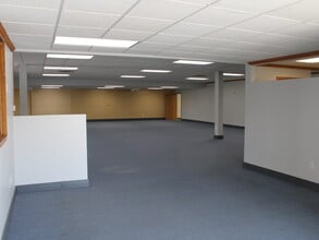 223 N Seymour St, Fond Du Lac, WI for lease Interior Photo- Image 1 of 15
