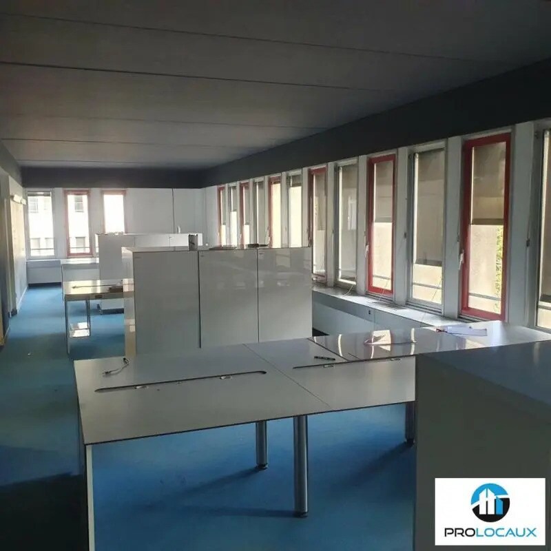 Office in Meylan for lease Building Photo- Image 1 of 12