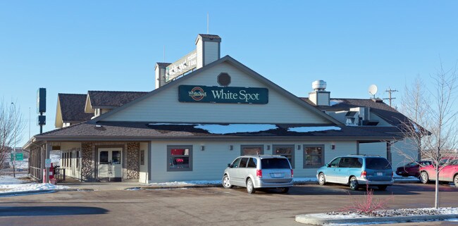 Plus de détails pour 5230 50th Ave, Leduc, AB - Commerce de détail à louer