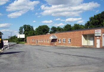 100A-D Market St, Lemoyne, PA à louer Photo du bâtiment- Image 1 de 2