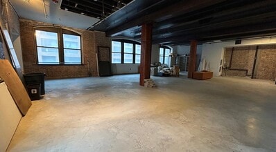 544-548 W 27th St, New York, NY for lease Interior Photo- Image 2 of 5