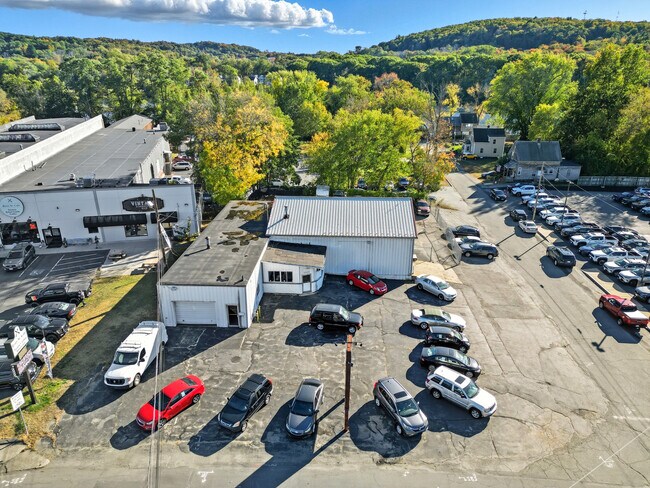 Plus de détails pour 560 River St, Haverhill, MA - Commerce de détail à vendre