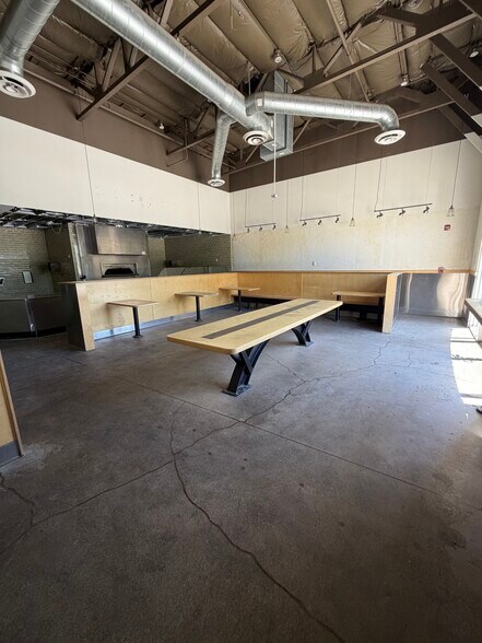 6955 Camino Arroyo, Gilroy, CA à louer - Photo du bâtiment - Image 3 de 21