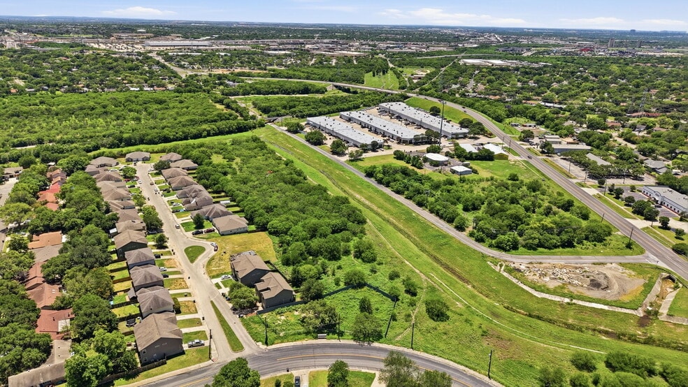 13055 O'Connor Cv, San Antonio, TX à vendre - Photo du bâtiment - Image 2 de 19