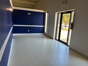 30 River Ct, Cartersville, GA for lease Interior Photo- Image 1 of 7