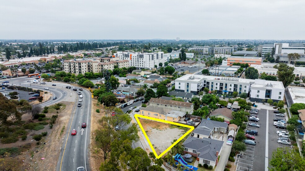 11709 Holmes Ave, Los Angeles, CA à vendre - Photo principale - Image 1 de 4