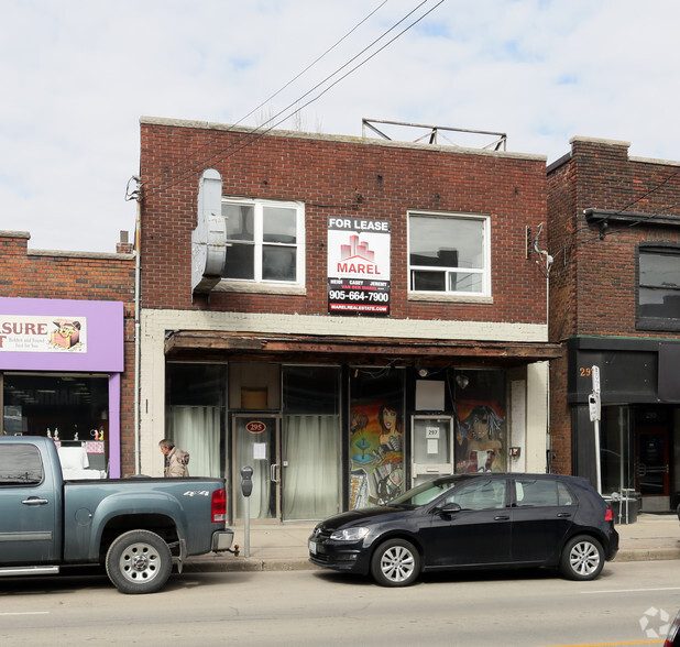 295-297 Ottawa St N, Hamilton, ON à vendre - Photo principale - Image 1 de 1