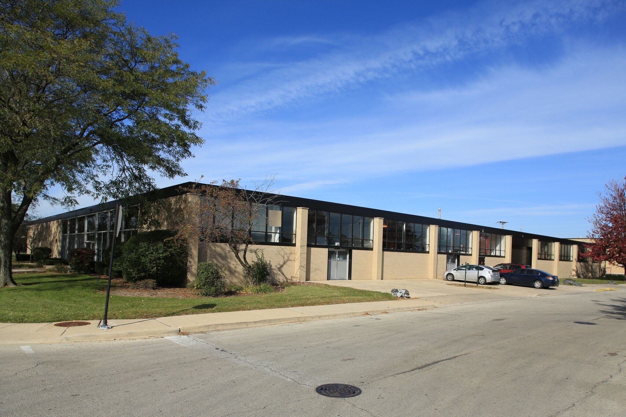 4242 W Bryn Mawr Ave, Chicago, IL for sale Primary Photo- Image 1 of 17