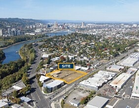 SE 17th Avenue & SE Schiller St, Portland, OR - Aérien  Vue de la carte - Image1