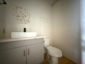 1620 S Decatur Blvd, Las Vegas, NV for lease Interior Photo- Image 2 of 4