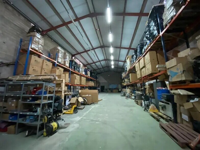 Flex dans Bagnolet à louer - Photo du bâtiment - Image 2 de 6