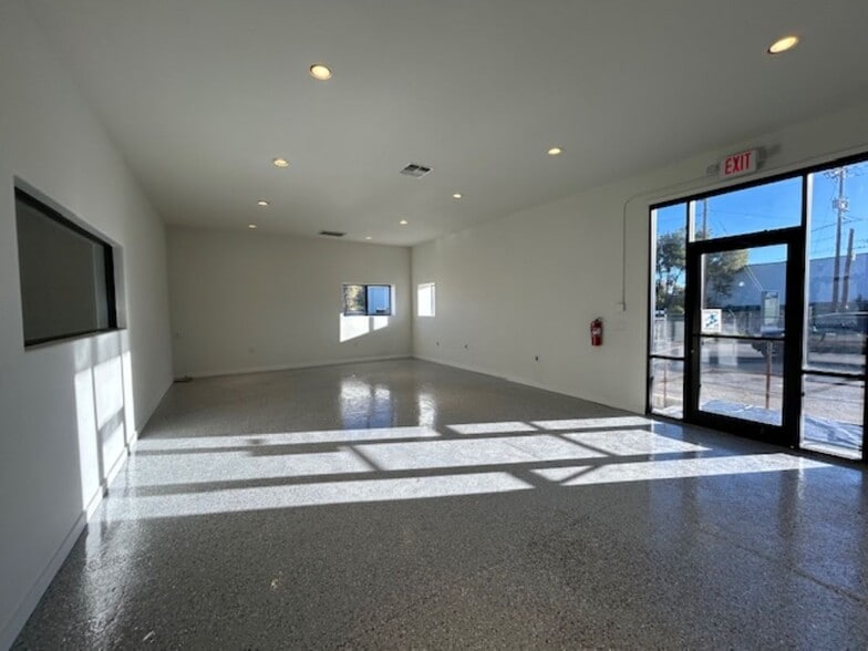 303 N Summit Ave, Prescott, AZ for lease - Building Photo - Image 2 of 10