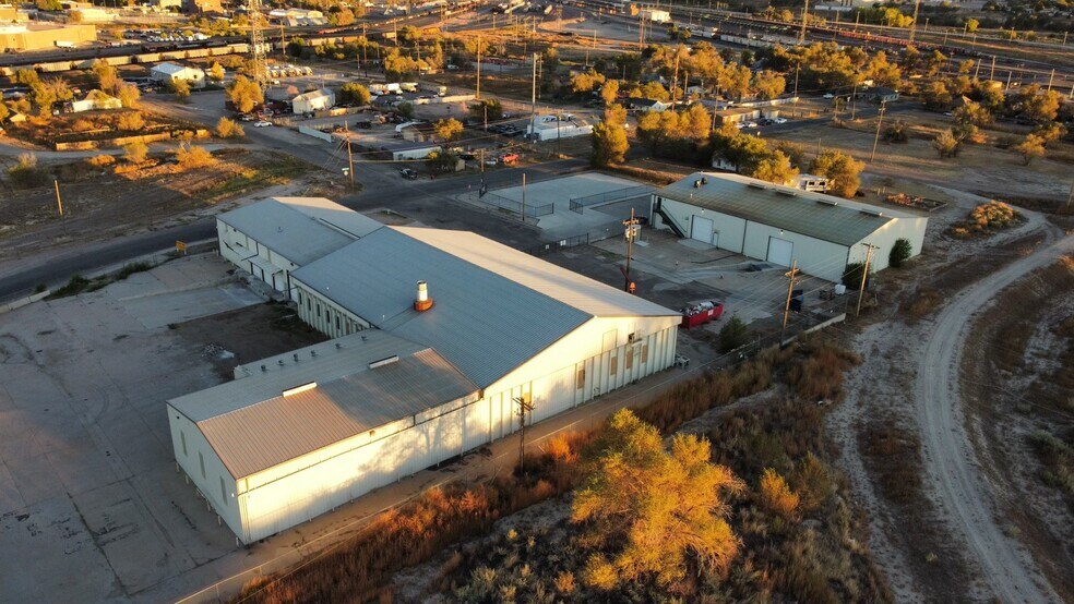 1325 Cheyenne Avenue, 1815 W 14th Street portefeuille de 2 propriétés à vendre sur LoopNet.ca - Photo du bâtiment - Image 2 de 16