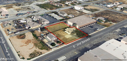 230 E 3rd St, Perris, CA - Aérien  Vue de la carte - Image1