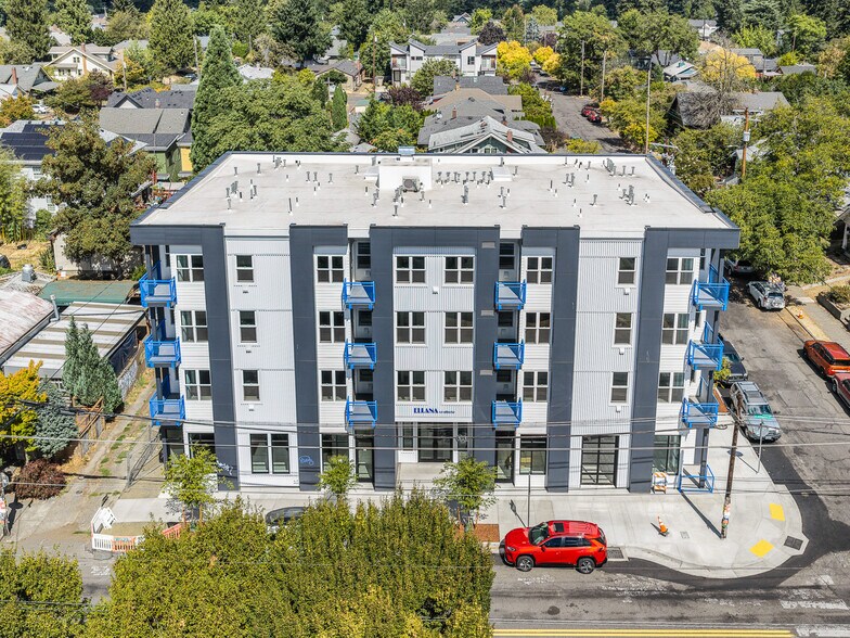 2465 NE Alberta St, Portland, OR for sale - Building Photo - Image 2 of 8