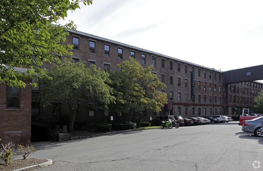 2 Mill St, Maynard, MA à louer - Photo du bâtiment - Image 3 de 3