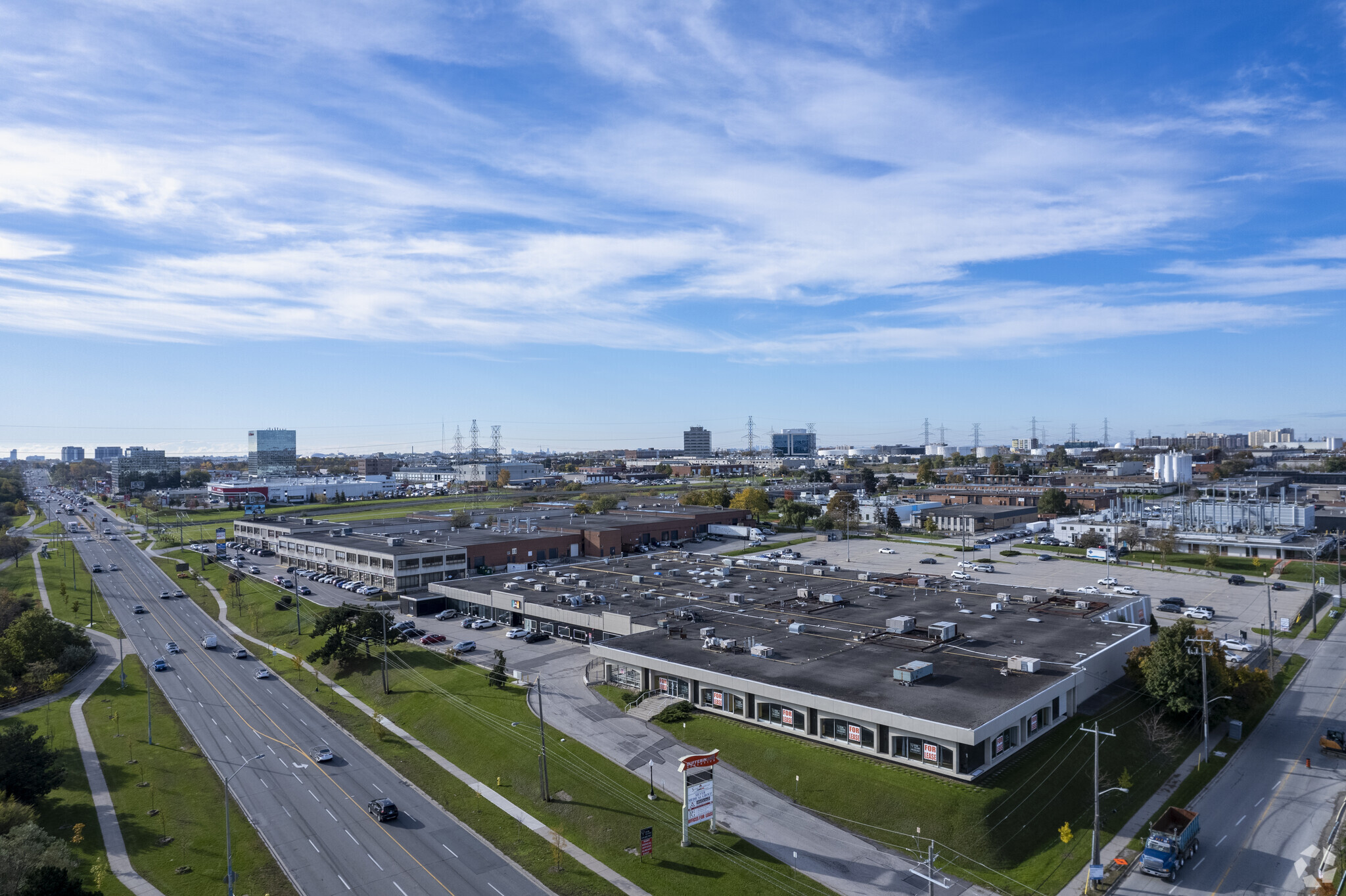 4646 Dufferin St, Toronto, ON for sale Primary Photo- Image 1 of 1