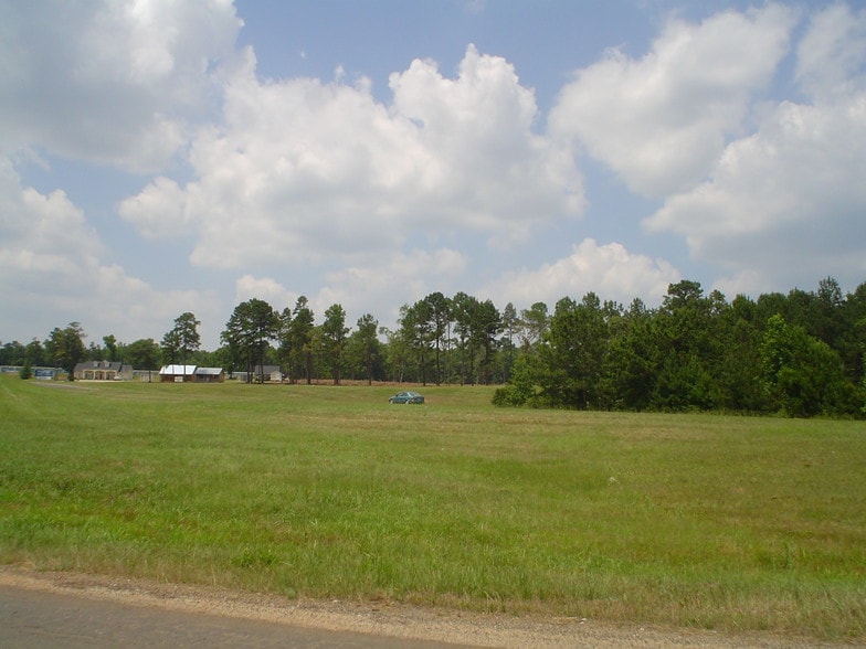 140 State Highway 19, Huntsville, TX for sale - Building Photo - Image 2 of 13