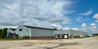 Plus de détails pour 300 N West St, Marengo, IL - Industriel à vendre
