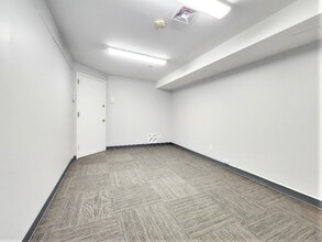 223 Bloomfield St, Hoboken, NJ for lease Interior Photo- Image 2 of 2