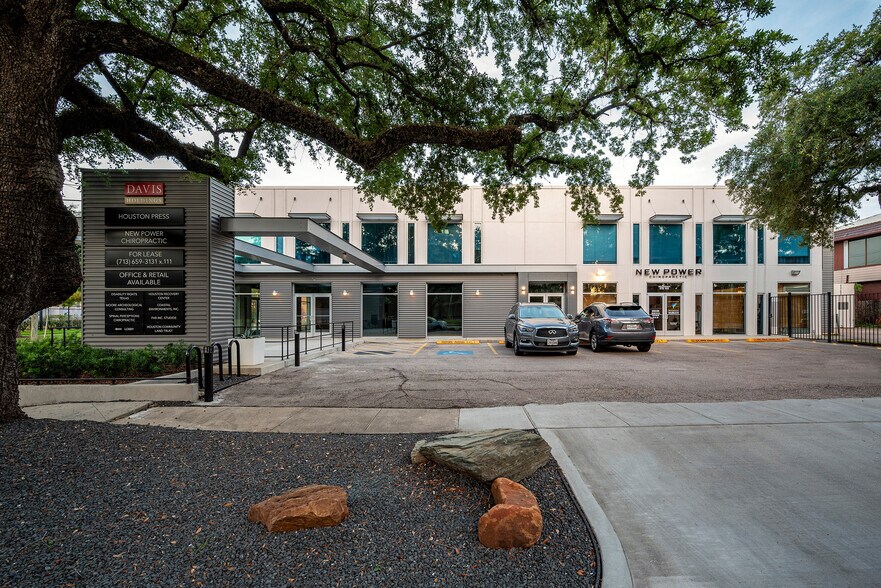 1500 McGowen St, Houston, TX à louer - Photo du bâtiment - Image 3 de 29