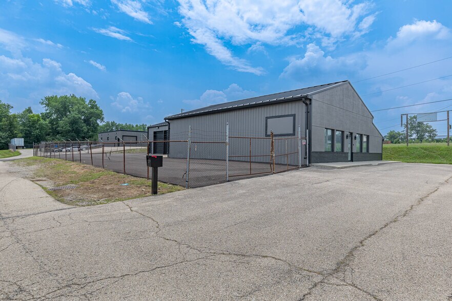 2710 Needmore Rd, Dayton, OH à louer - Photo du bâtiment - Image 3 de 11