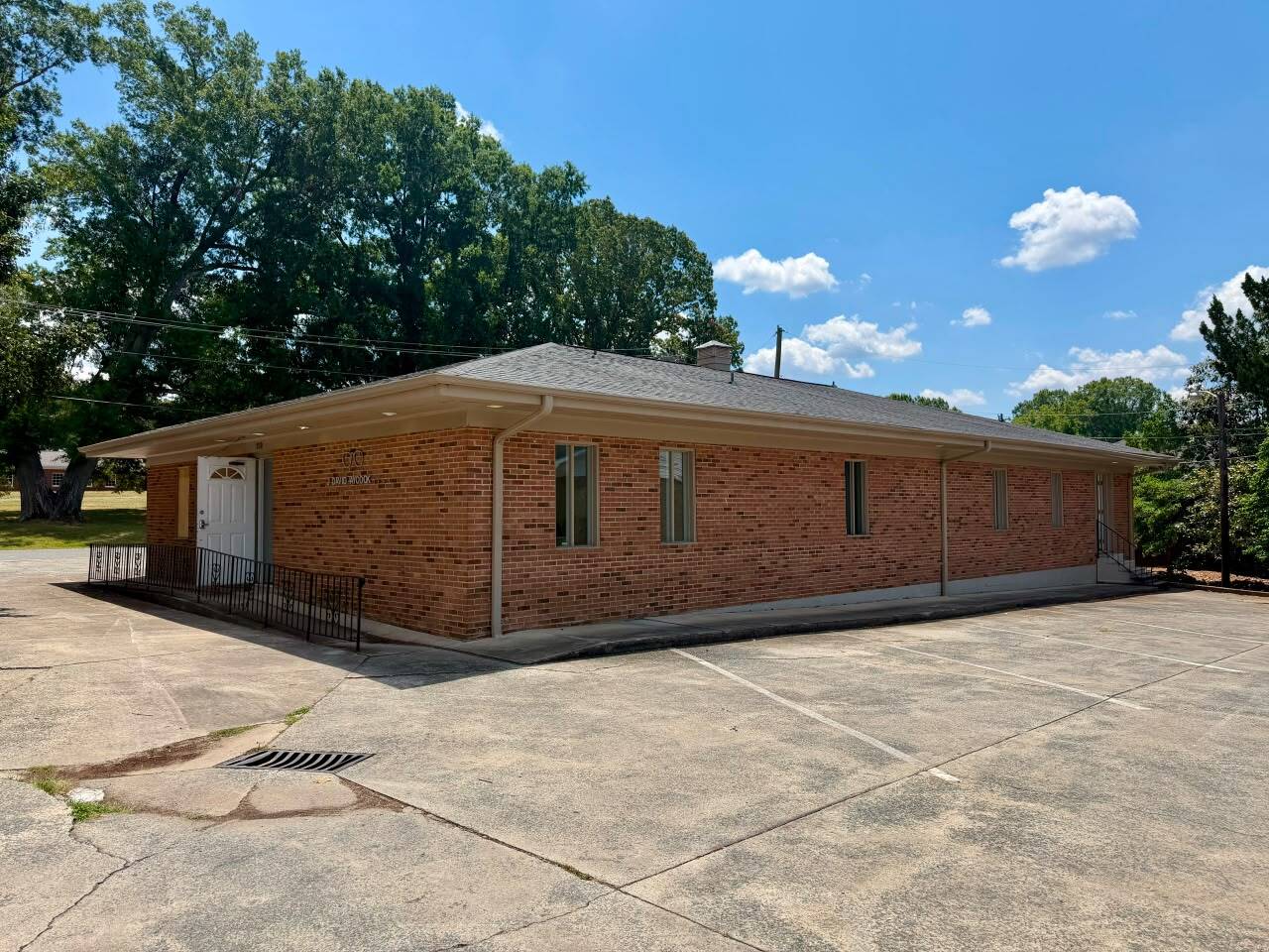 120 E Phifer St, Monroe, NC for lease Building Photo- Image 1 of 12