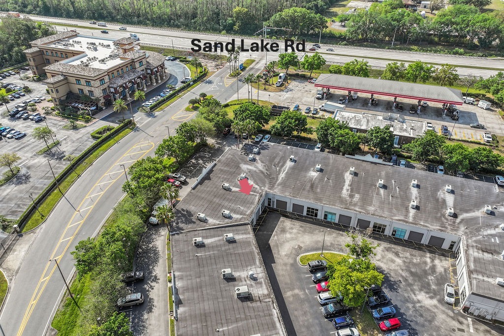 7901 Kingspointe Pky, Orlando, FL 32819 - Unit 20 -  - Interior Photo - Image 1 of 12