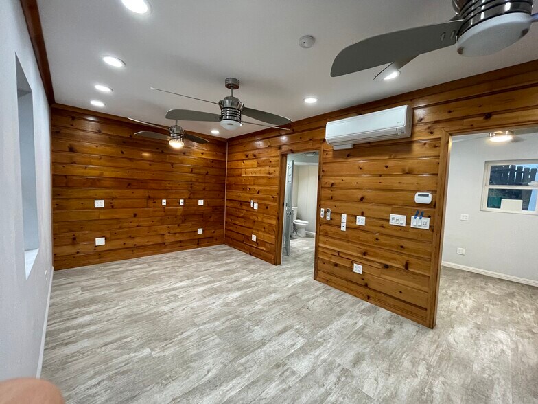 3193 Imperial Ave, San Diego, CA à vendre - Photo du bâtiment - Image 1 de 14