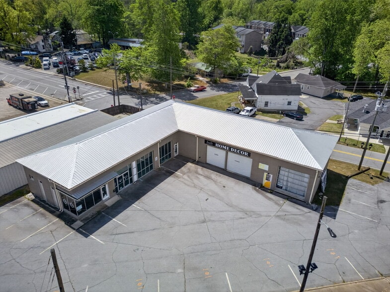 116 W Bankhead Hwy, Villa Rica, GA à vendre - Photo du bâtiment - Image 3 de 30