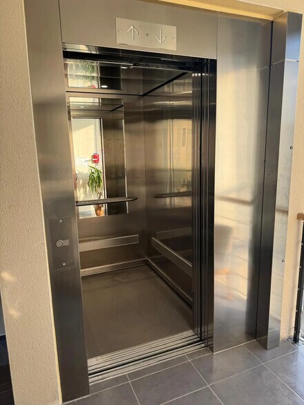 15 Avenue De La Foulée, Nanteuil-lès-Meaux à louer - Photo du bâtiment - Image 2 de 6