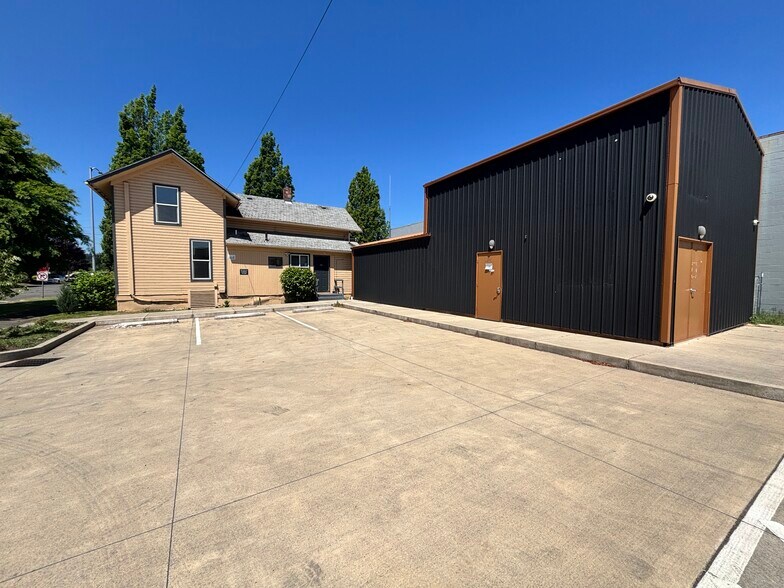 309 Shipping St NE, Salem, OR à louer - Photo du bâtiment - Image 3 de 15