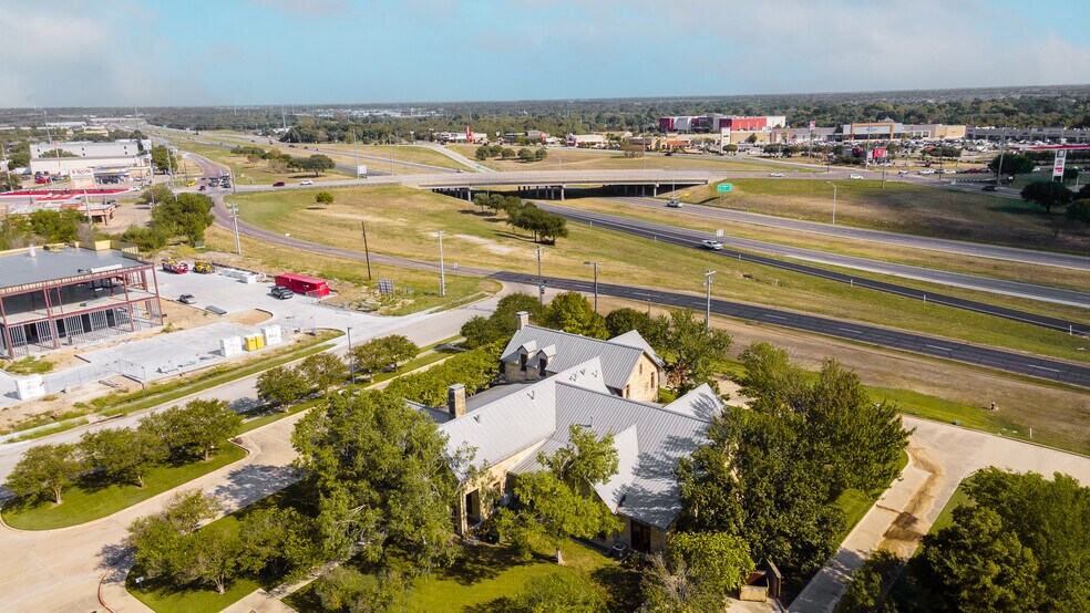 2900 Trophy Dr, Bryan, TX à louer - Photo du bâtiment - Image 3 de 7