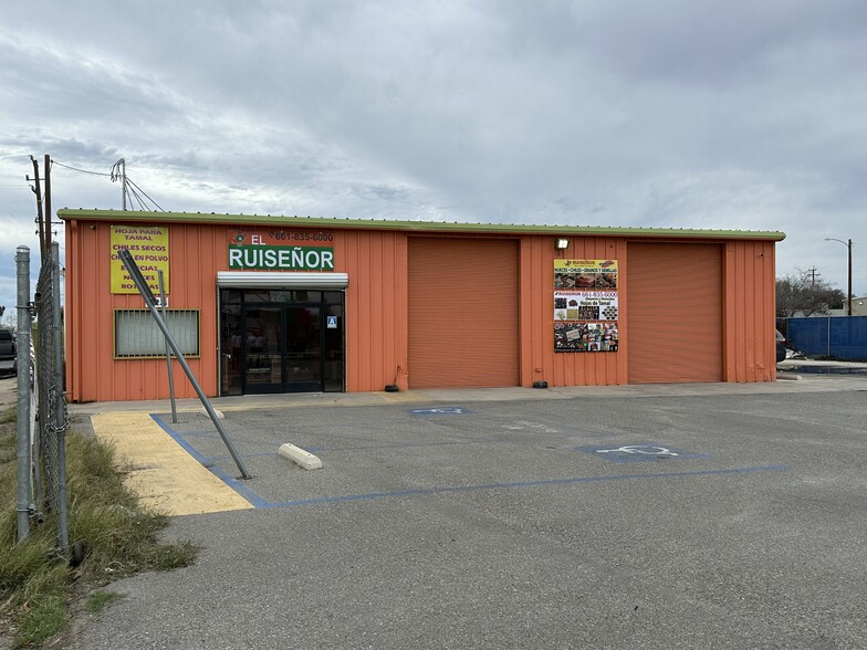 518-522 E California Ave, Bakersfield, CA à louer - Photo du bâtiment - Image 2 de 5