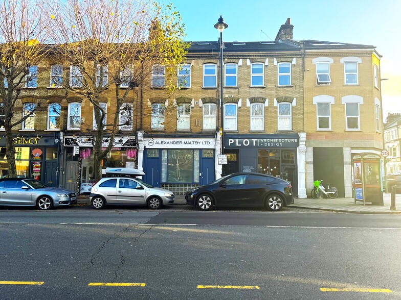 111 St. John's Hl, London for lease - Building Photo - Image 3 of 3